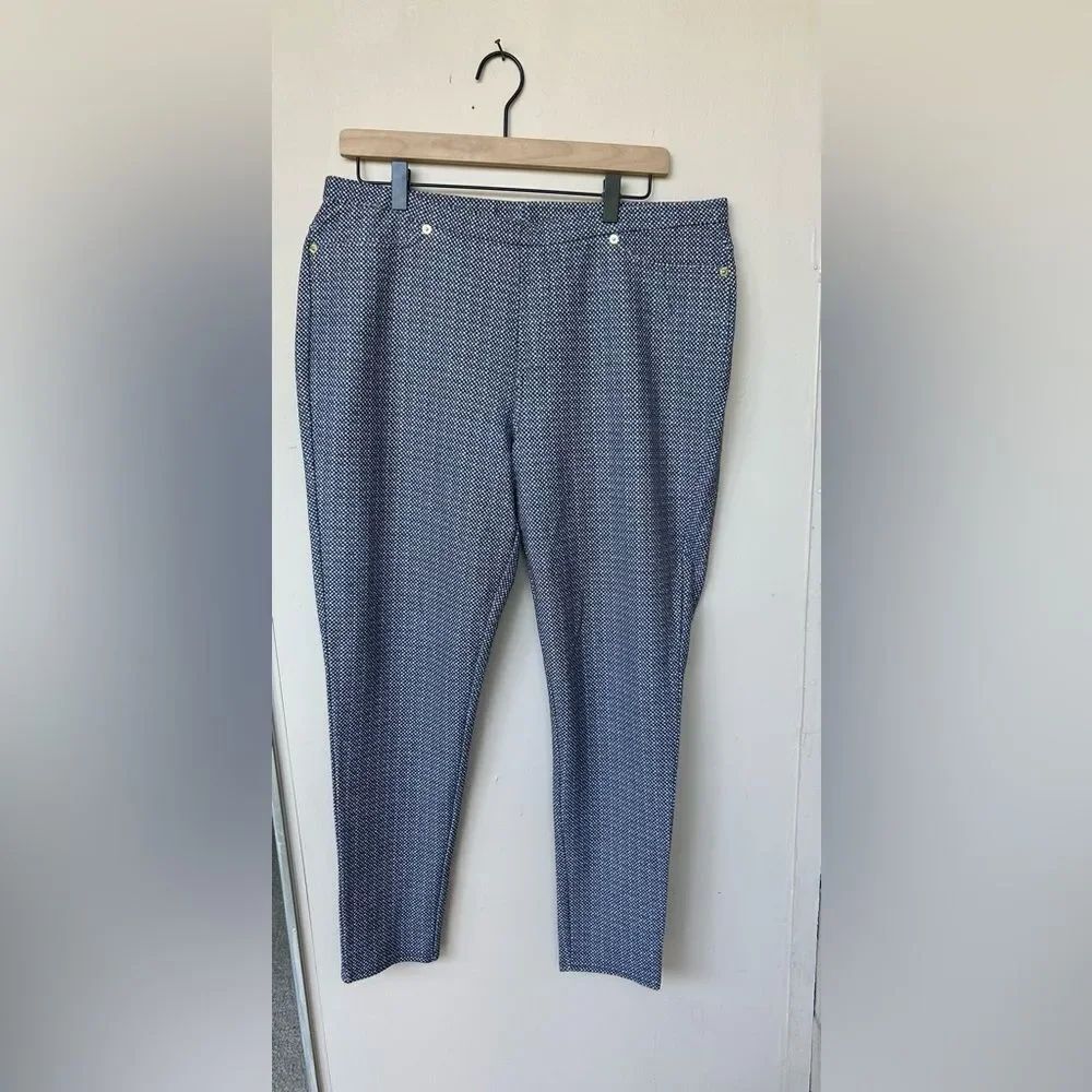 EUC Michael Kors Stretch Knit - Black, White, Grey Ankle Length Skinny Pant - XL